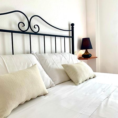 Square Inn Apartment Ольбия Экстерьер фото